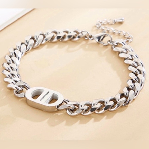 Silver Cuban Link Chain Necklace and Bracelet Set – Chunky Unisex Jewelry - Picture 3 of 5